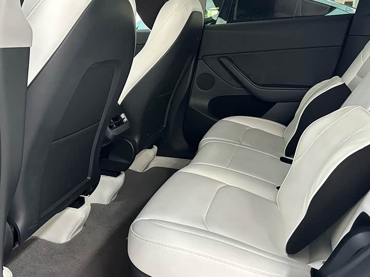 Фото 7 - Tesla Model Y