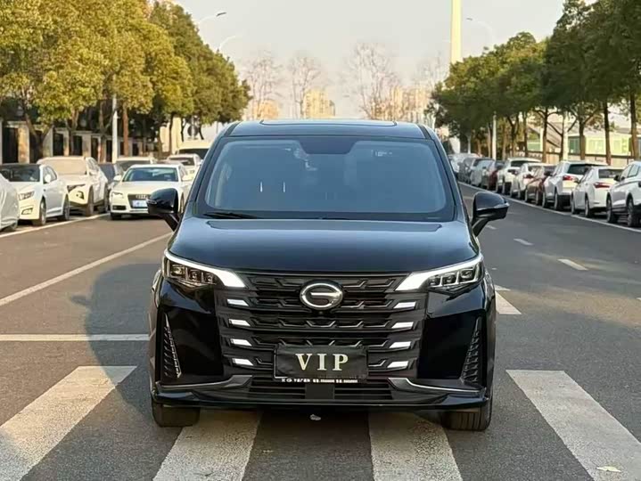 Фото 2 - GAC Trumpchi M6