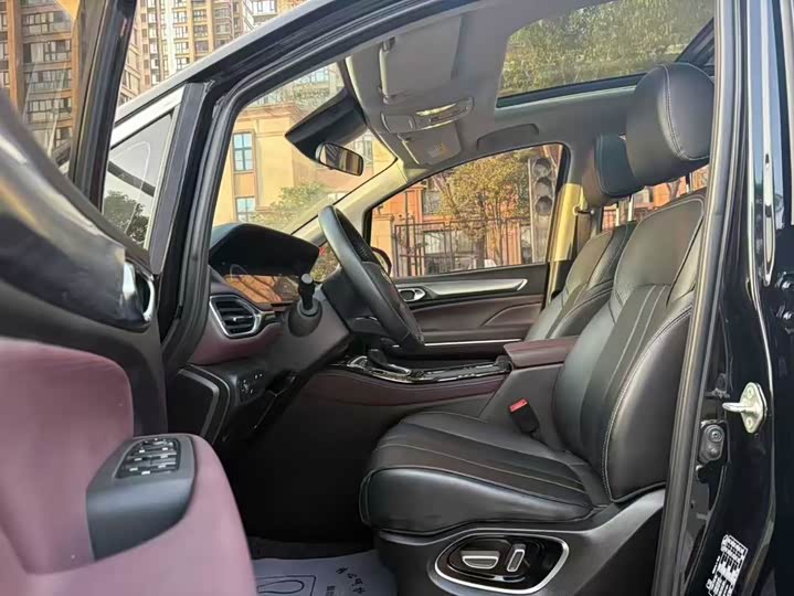 Фото 4 - GAC Trumpchi M6