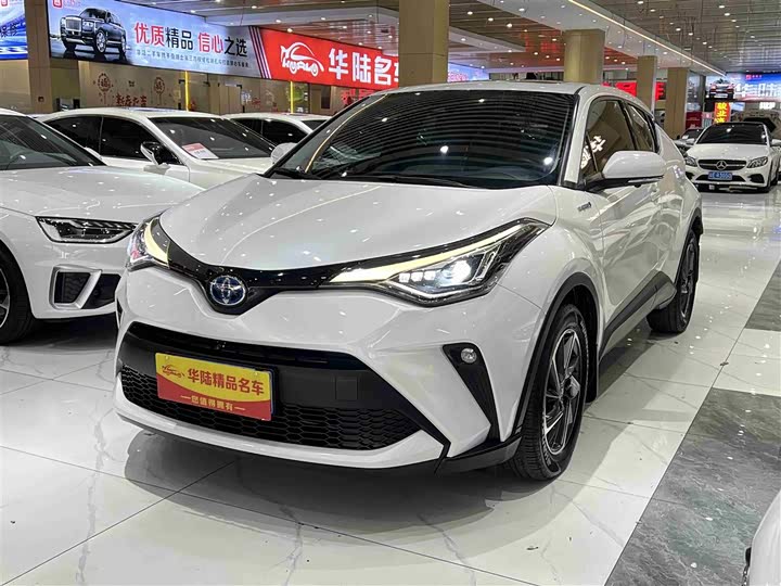 Фото 1 - Toyota C-HR
