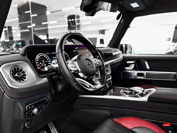 Фото 4 - Mercedes-Benz G-Class