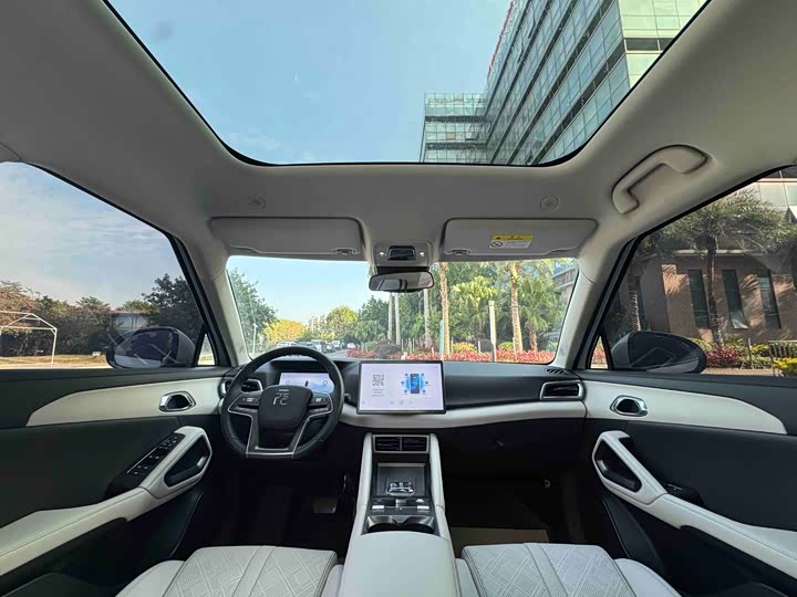 Фото 8 - BYD Yuan Up