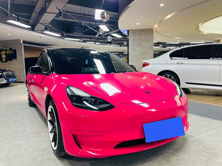 Фото 3 - Tesla Model 3