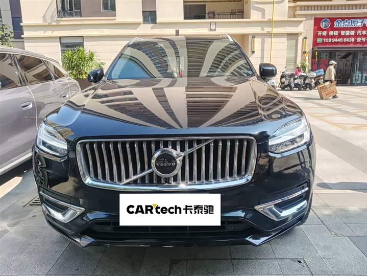 Фото 2 - Volvo XC90