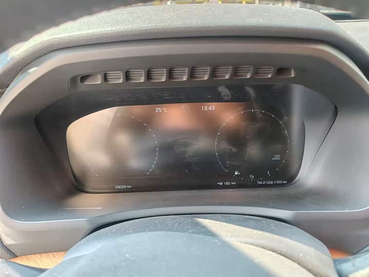 Фото 4 - Volvo XC90