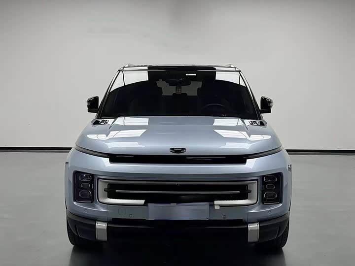 Фото 2 - Geely Icon