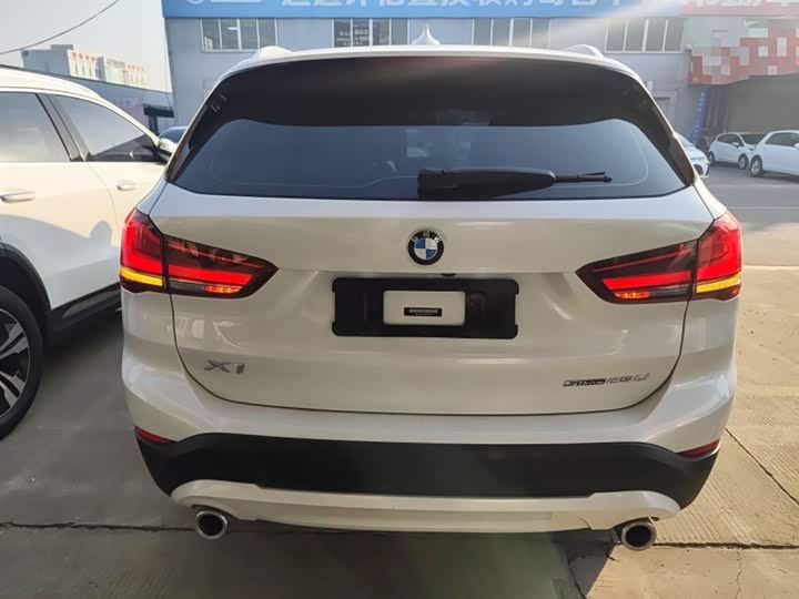 Фото 6 - BMW X1