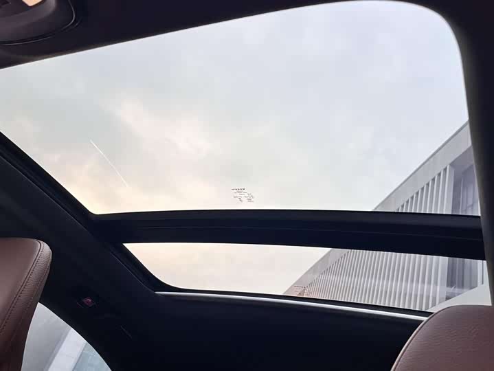 Фото 7 - Volvo S60