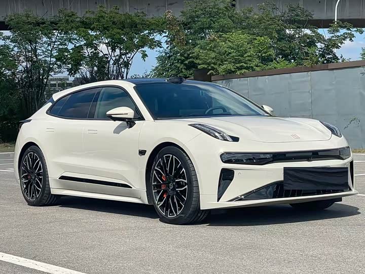 Фото 2 - Zeekr 001