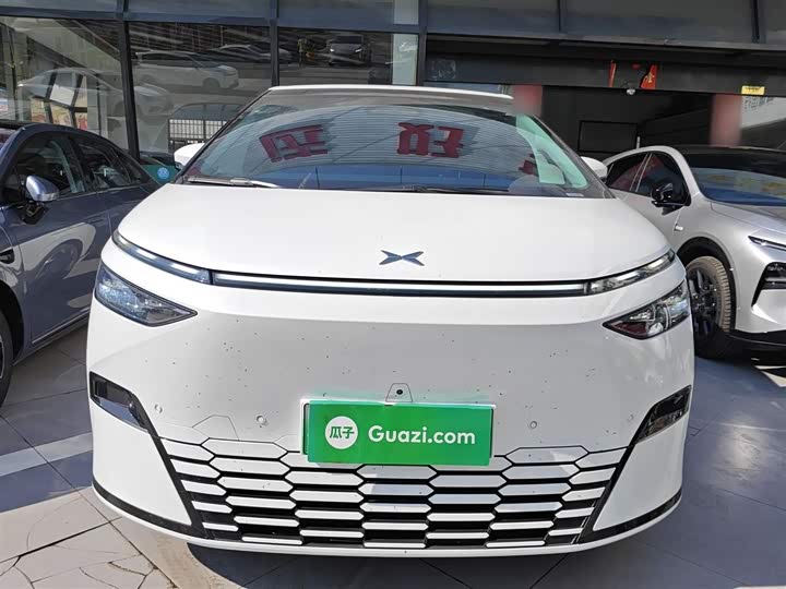 Фото 3 - XPeng X9