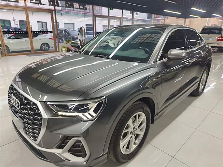 Фото 1 - Audi Q3 Sportback