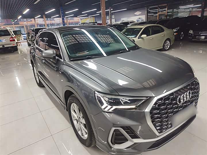 Фото 4 - Audi Q3 Sportback