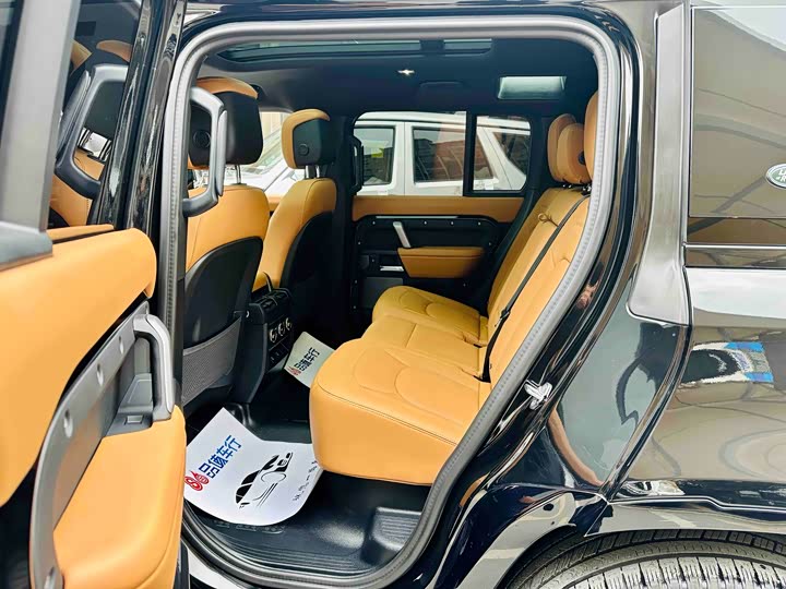 Фото 7 - Land Rover Defender