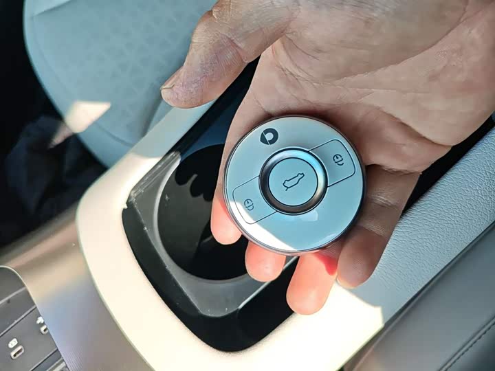 Фото 9 - Smart #1