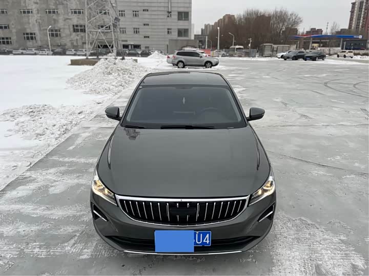 Фото 4 - Geely Emgrand