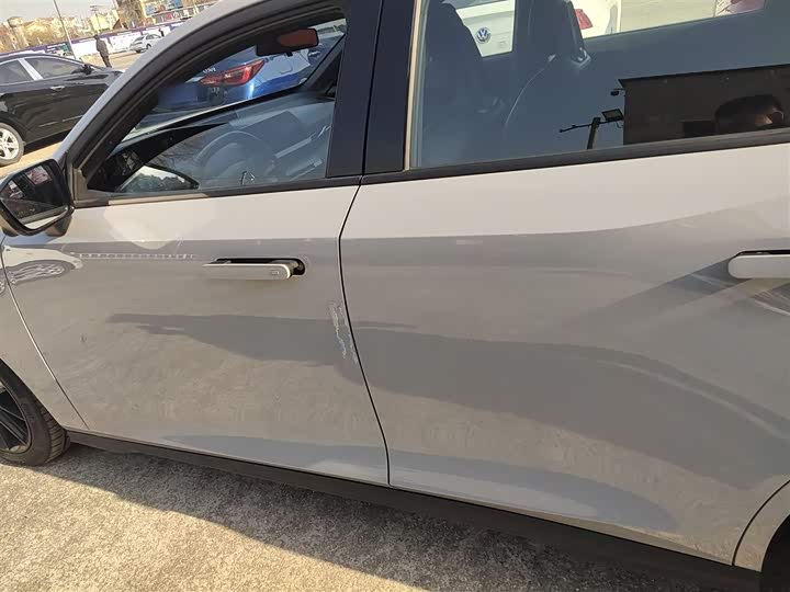 Фото 5 - Changan UNI-V Hybrid