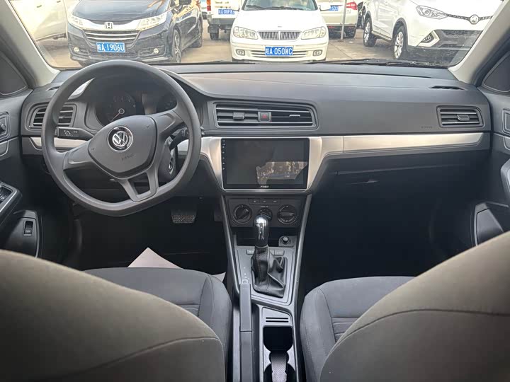 Фото 8 - Volkswagen Lavida