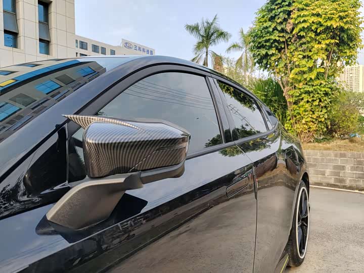 Фото 4 - Changan UNI-V