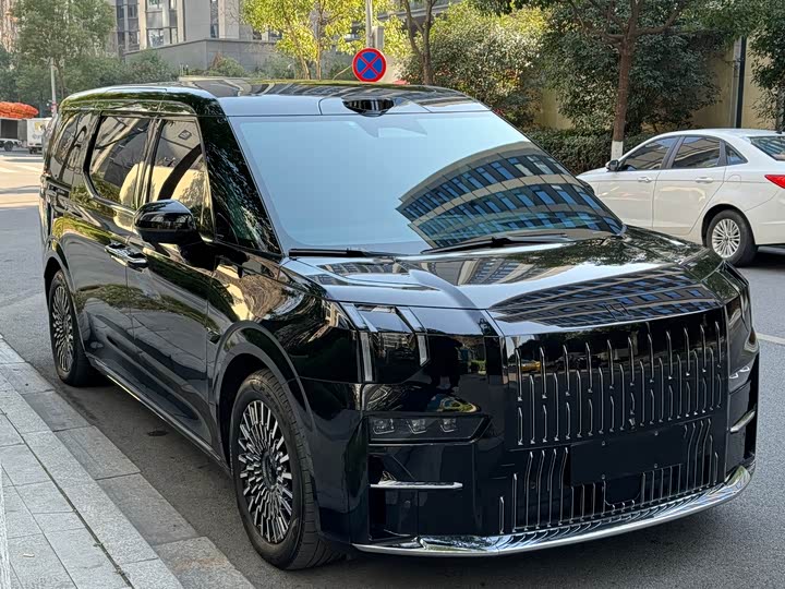 Фото 7 - Zeekr 009