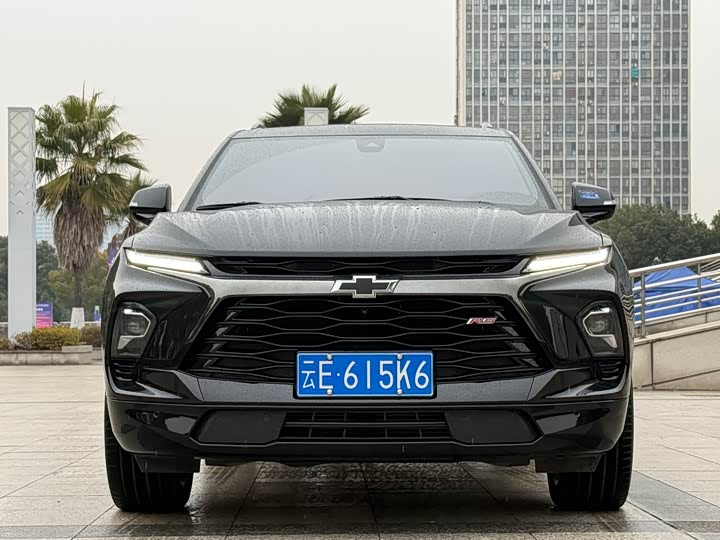 Фото 1 - Chevrolet Blazer