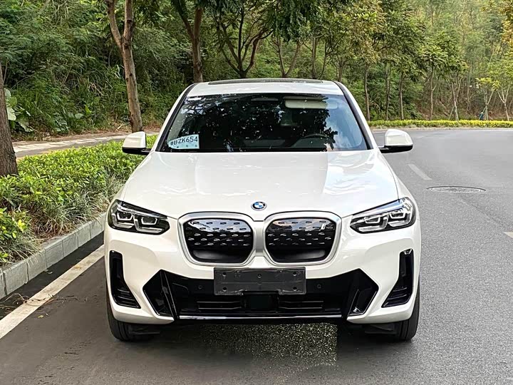 Фото 2 - BMW iX3
