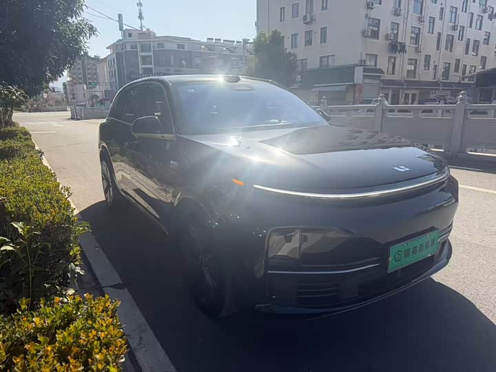 Фото 2 - LiXiang L7