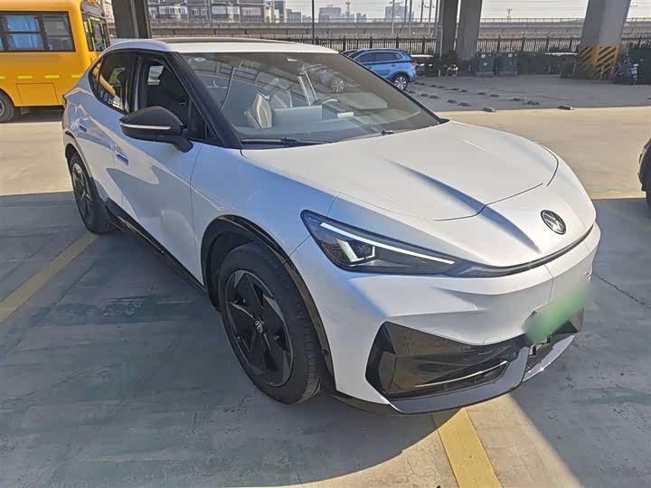 Фото 4 - Volkswagen ID.Unyx