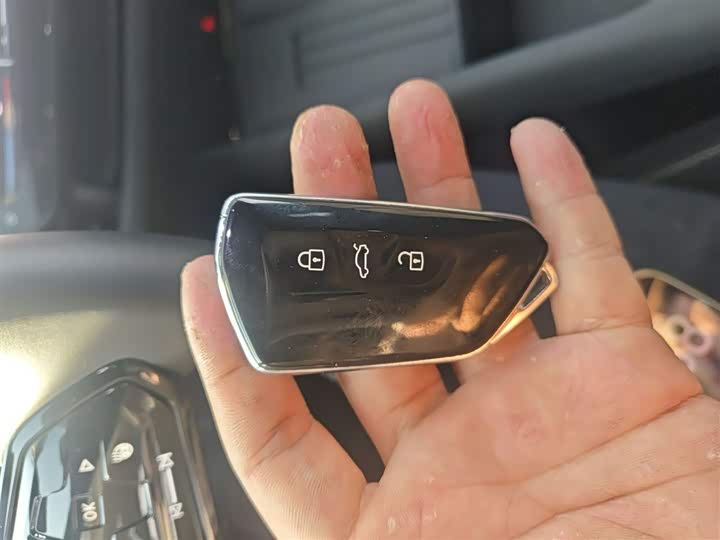 Фото 9 - Volkswagen ID.Unyx