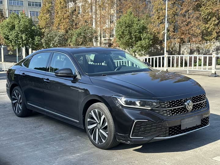 Фото 3 - Volkswagen Passat