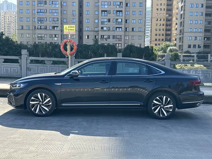 Фото 4 - Volkswagen Passat