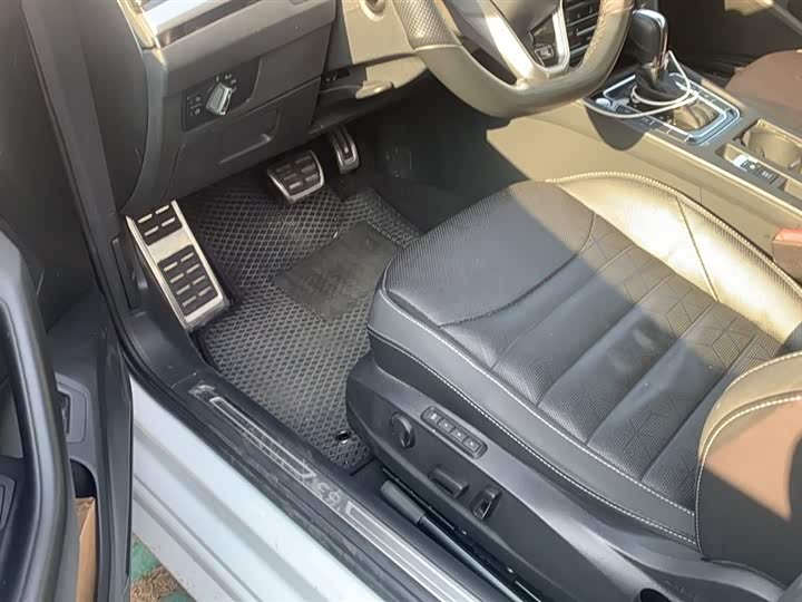 Фото 7 - Volkswagen CC