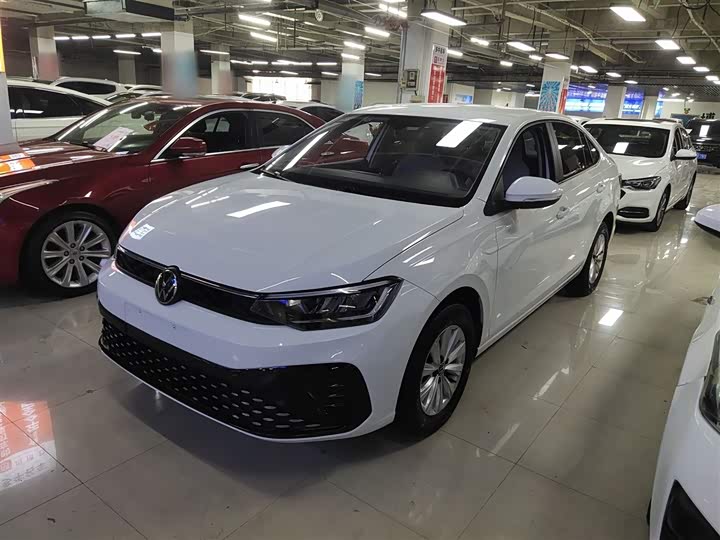 Фото 1 - Volkswagen Lavida