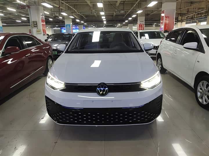 Фото 3 - Volkswagen Lavida