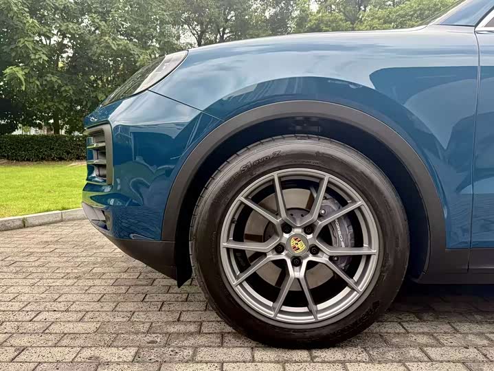 Фото 2 - Porsche Cayenne