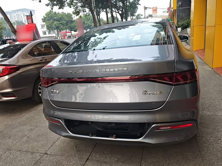 Фото 6 - BYD Qin Plus