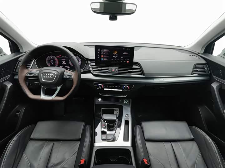 Фото 5 - Audi Q5L