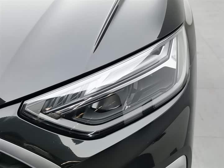 Фото 7 - Audi Q5L