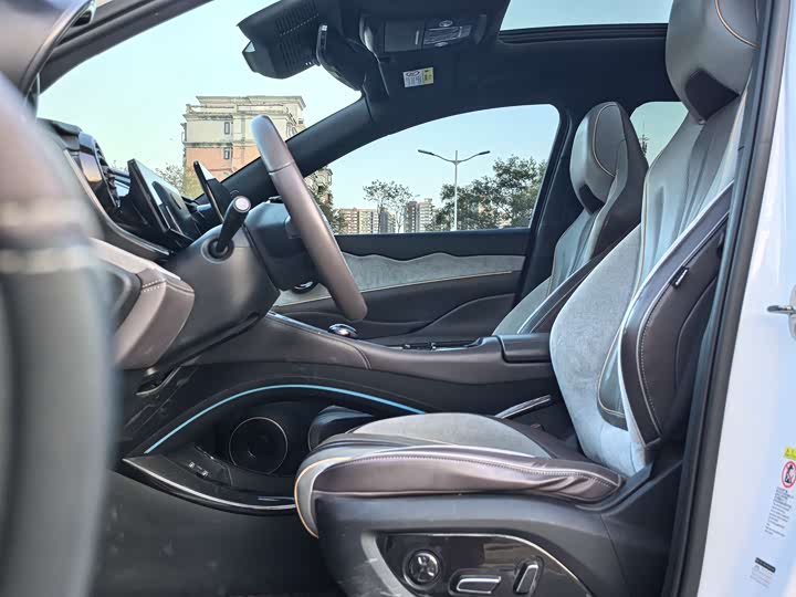 Фото 6 - BYD Frigate 07