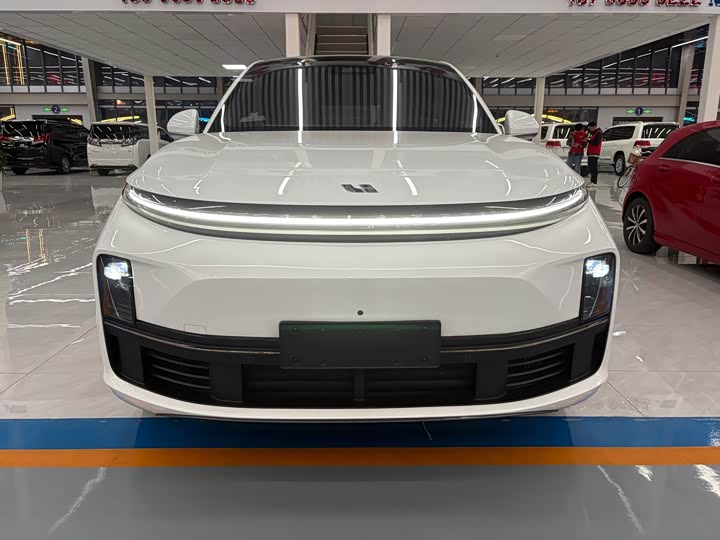 Фото 1 - LiXiang L7