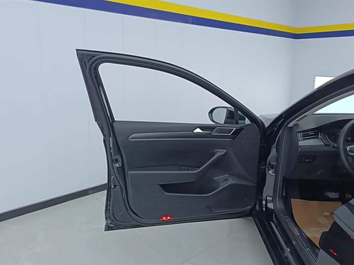 Фото 7 - Volkswagen Magotan