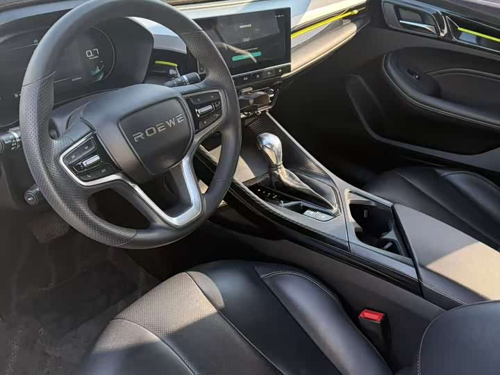 Фото 4 - Roewe i5