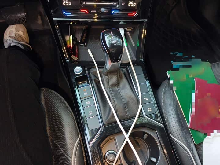 Фото 7 - Volkswagen Passat