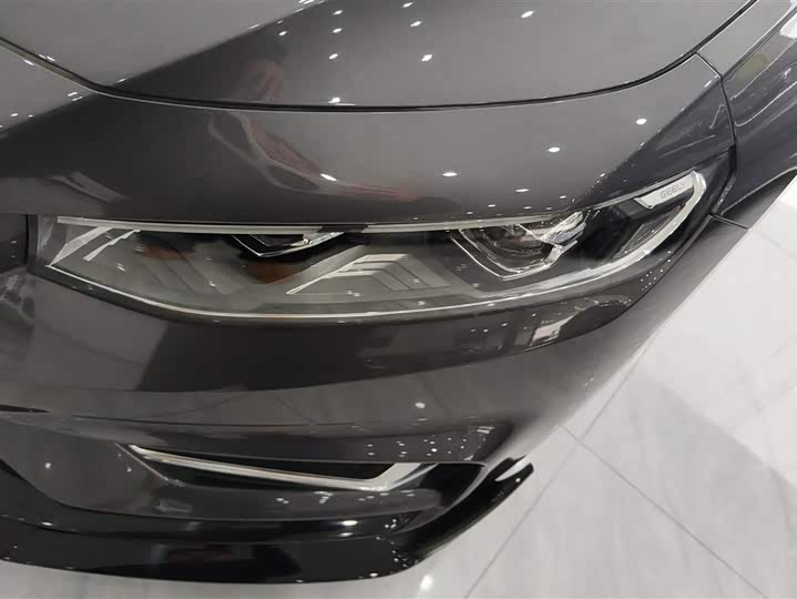 Фото 5 - Geely Preface