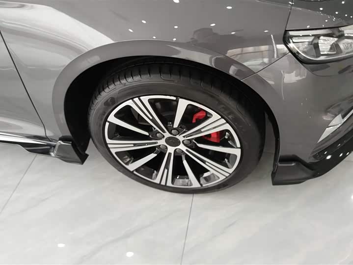 Фото 6 - Geely Preface