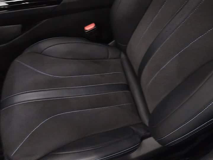 Фото 8 - Geely Preface