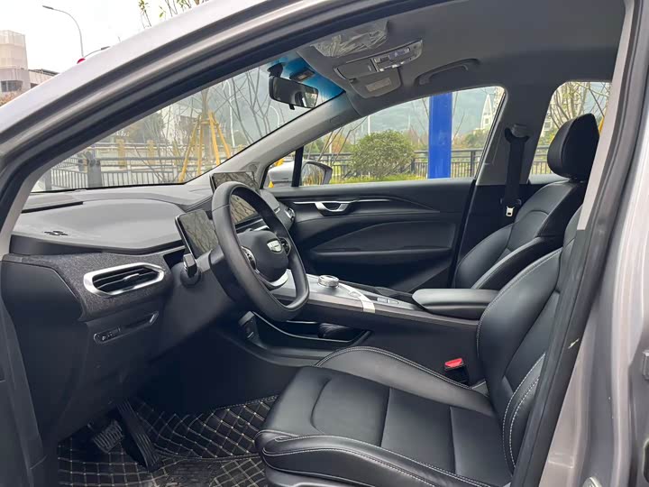 Фото 5 - Geely Geometry C