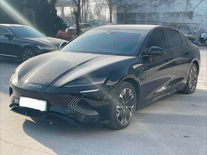 Фото 1 - BYD Seal