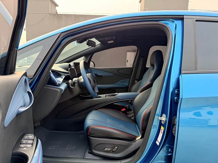 Фото 9 - BYD Dolphin