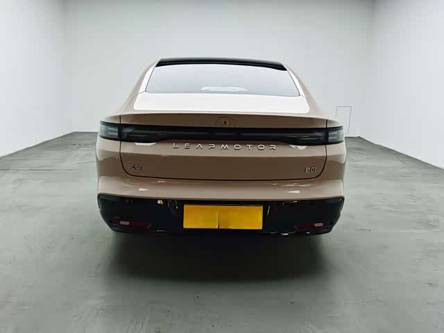 Фото 4 - Leapmotor B01