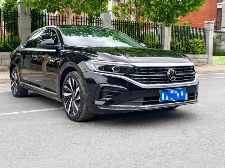 Фото 3 - Volkswagen Passat